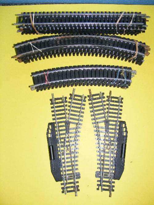 Lima HO Job Lot Tracks