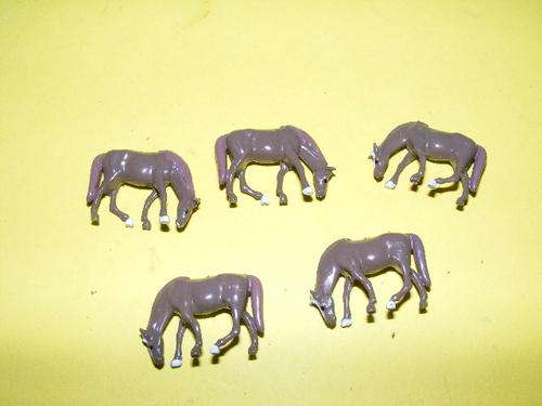 HO Horses X 5
