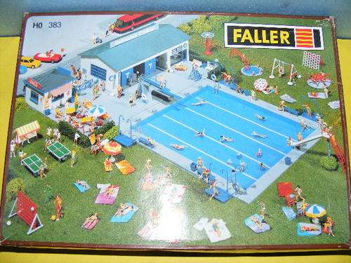 Faller HO Swimming Pool Kit - Motorized.
