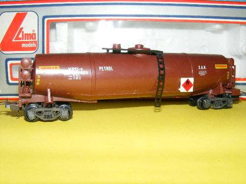 Lima HO SAR/SAS XPD Petrol Tanker (Boxed)