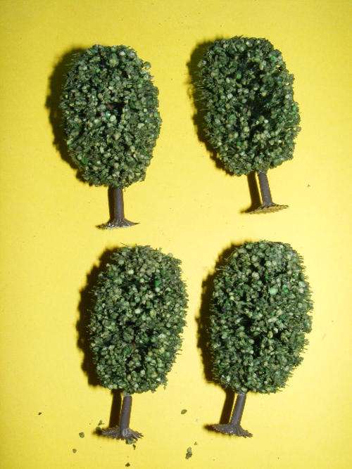 HO Trees X 4