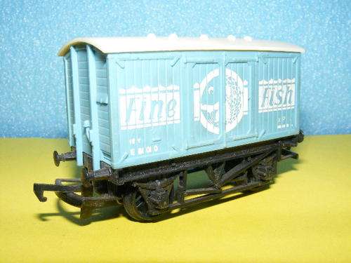 Hornby OO Box Wagon.
