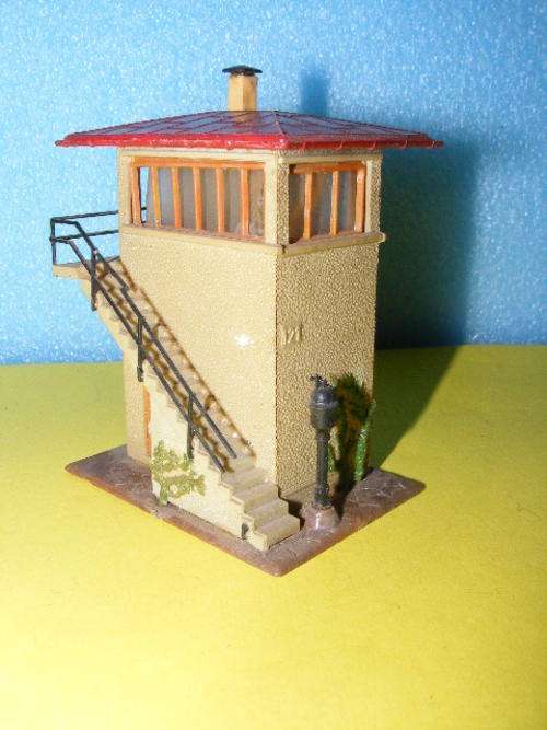 HO Signal Tower.