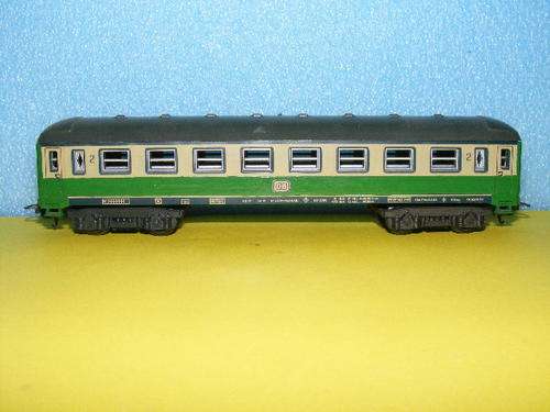 Lima HO Junior Passenger Coach.