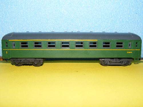 Lima HO Junior Passenger Coach.
