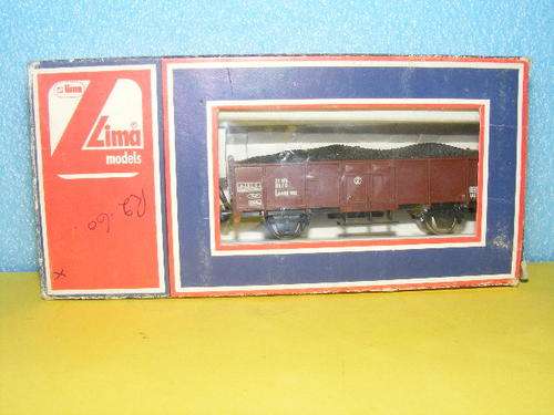 Lima HO Open wagon with coal load. (Boxed)