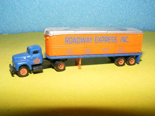 N-gauge Truck (Horse and trailer)