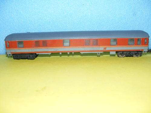 Lima HO Baggage Car