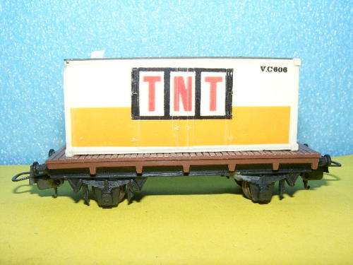 Lima HO Flatbed with container.