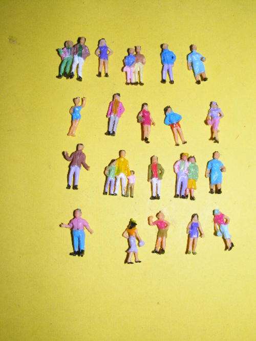 HO Figures X 20