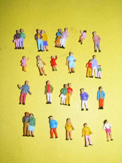 HO Figures X 20