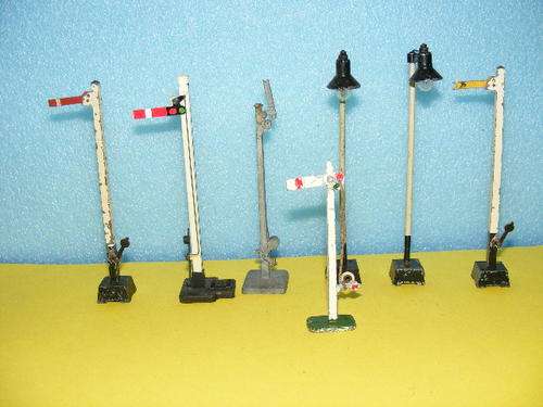 HO Joblot Signals and lights.