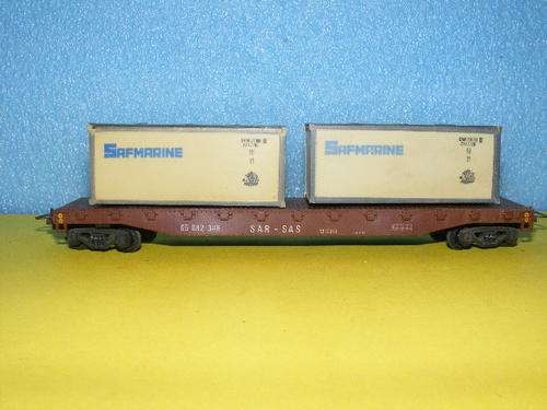 Lima HO SAR/SAS Flatbed with Safmarine Containers.