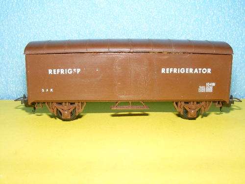 Lima HO SAR/SAS Refrigerator Wagon.