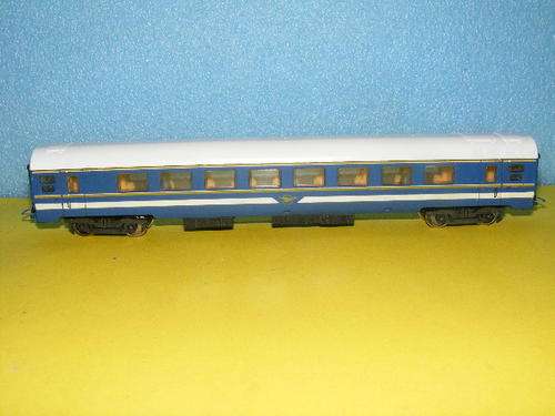 Lima HO SAR/SAS Blue Train Passenger Coach.