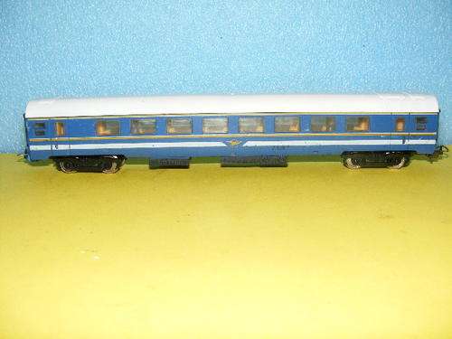 Lima HO SAR/SAS Blue Train Passenger Coach.