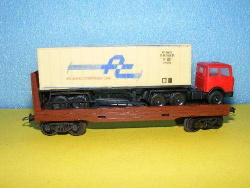 Lima HO Flatbed with truck.
