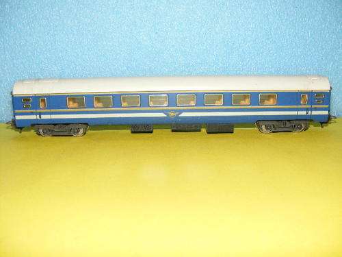Lima HO SAR/SAS Blue Train Passenger Coach.