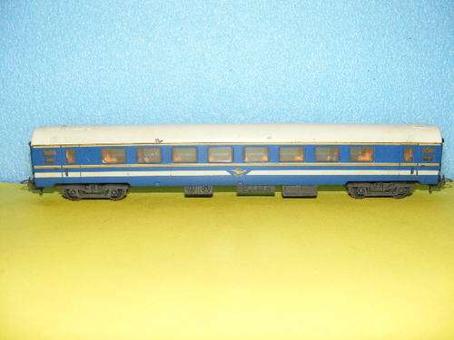 Lima HO SAR/SAS Blue Train Passenger Coach.