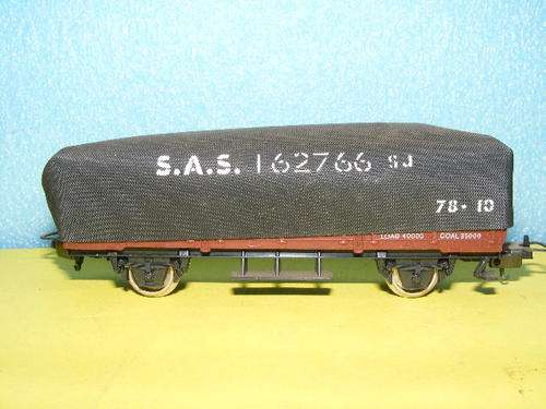 Lima HO SAR/SAS Open wagon with Tarpaulin