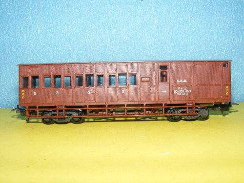 Lima HO SAR/SAS V8 Guards Van.