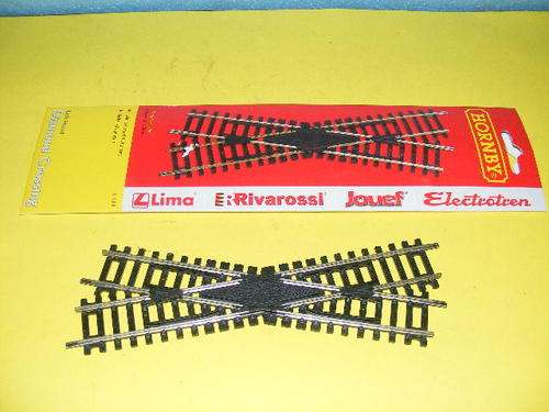 Hornby OO Diamond Cross