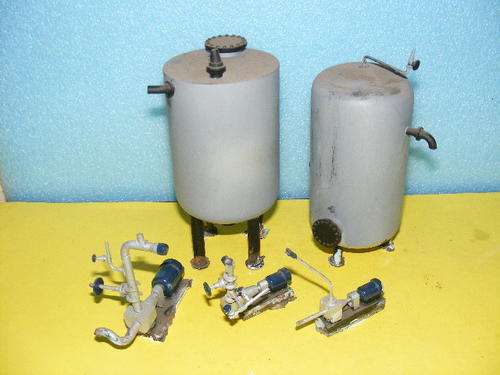HO Storage tanks with pumps/ fittings