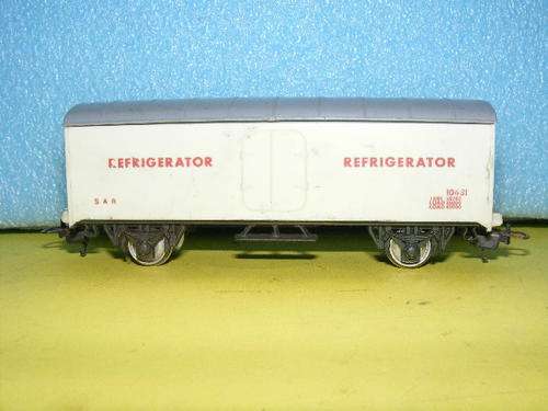 Lima HO SAR/ SAS Refrigerator Wagon.