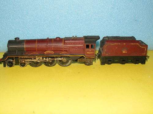 Tri-ang OO 4-6-2 Steam Loco and Tender ' The Princess royal'