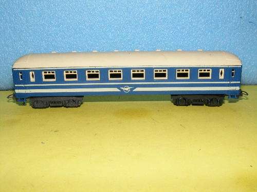 Lima HO SAR/SAS Junior Blue Train Passenger Coach.