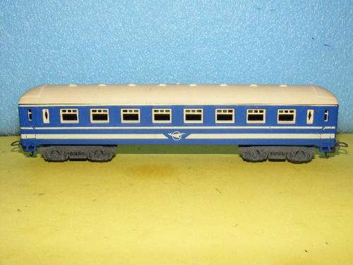 Lima HO SAR/SAS Junior Blue Train Passenger Coach.
