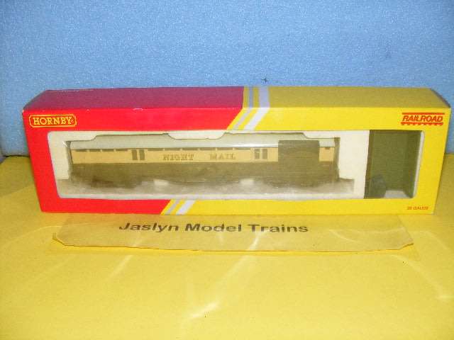 Hornby OO Mail Coach Set (Boxed)