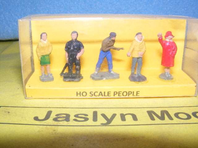 HO Figures,