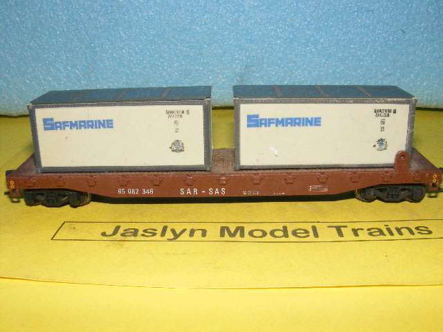 Lima HO SAR/ SAS Flatbed with Containers,