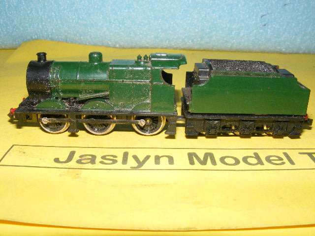 Lima N Gauge 0-6-0 Steam Loco and Tender,