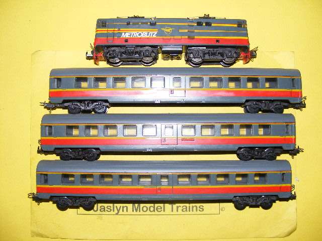 Lima HO SAR/ SAS Metroblitz Train Set,