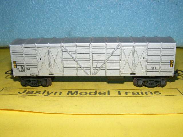 Lima HO SAR/ SAS Silver Box Wagon,