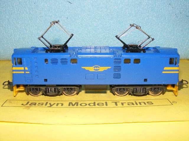 Lima HO SAR/ SAS Blue Train 5E Electric Loco - Powered,