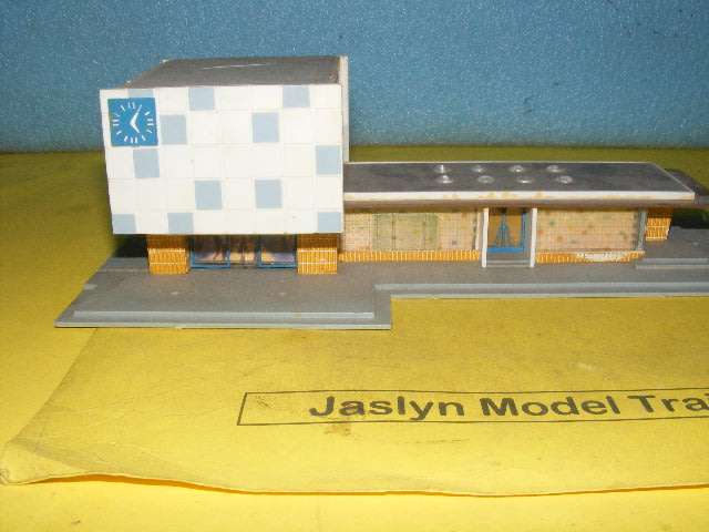 HO Building