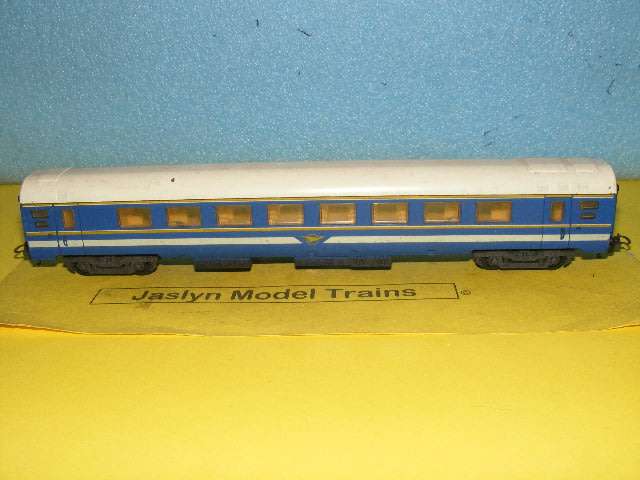 Lima HO SAR/ SAS Blue Train Passenger Coach,