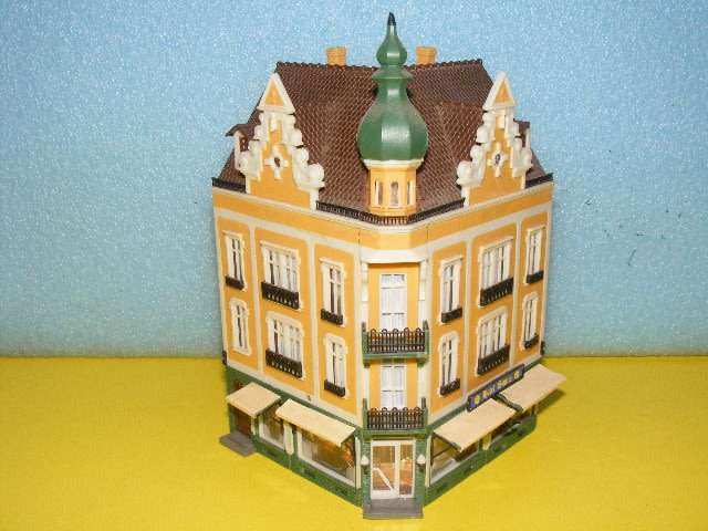 HO Building