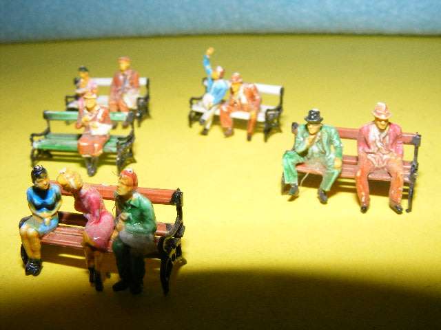 HO Benches with figures,