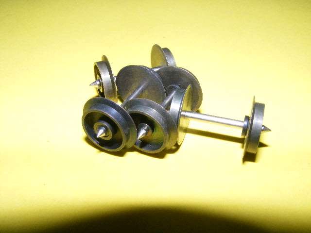 HO Wheels - Large