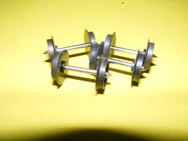 HO Wheels - Large