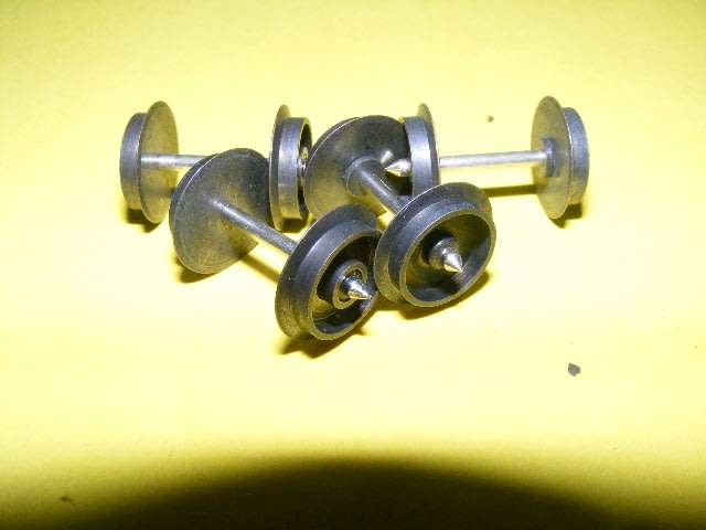 HO Wheels - Large