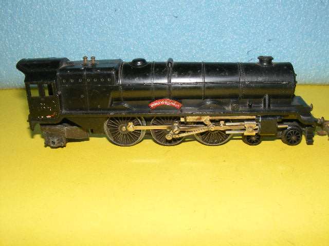 Tri-ang OO Steam Loco - For spares/ repairs,