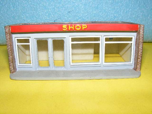 Hornby Skaledale OO Service Station and Building