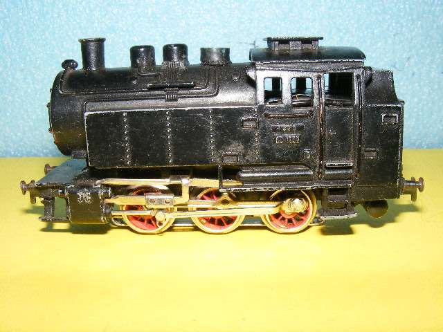 Marklin HO 0-6-0 Steam Loco - Metal Body