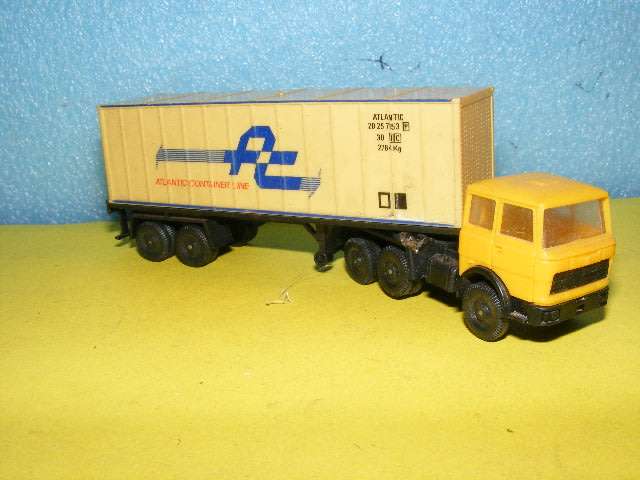 Lima HO Truck