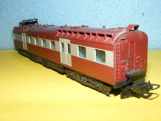 Lima HO SAR/ SAS Suburban Loco - Dummy